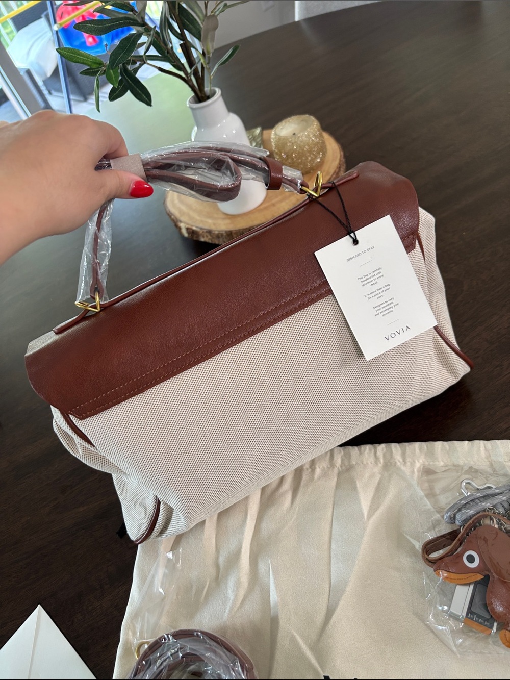 NWT Vovia Ciara Bag in Vintage with free bag charms - Picture 7 of 16